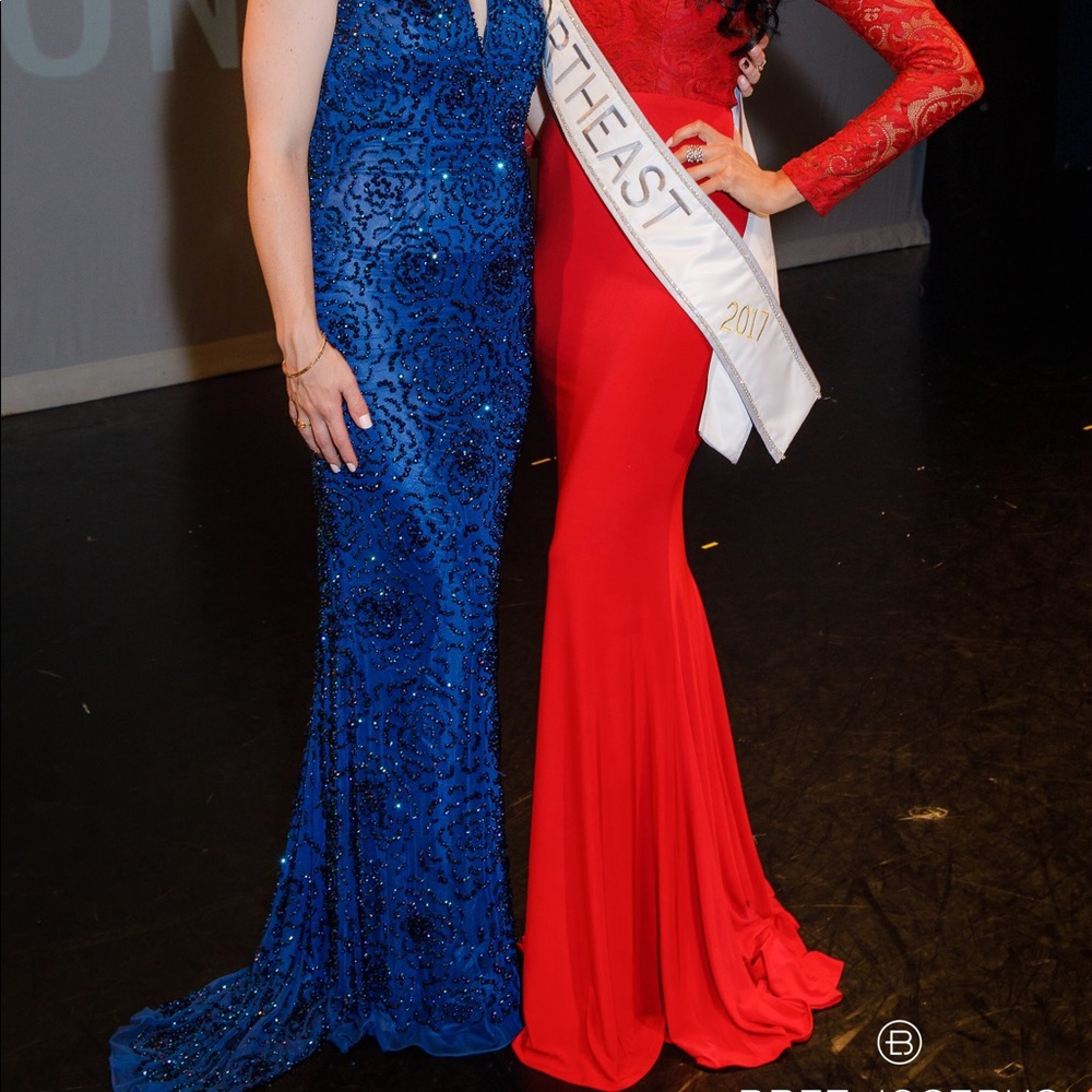 Long Red Gown - Picture 2 of 6